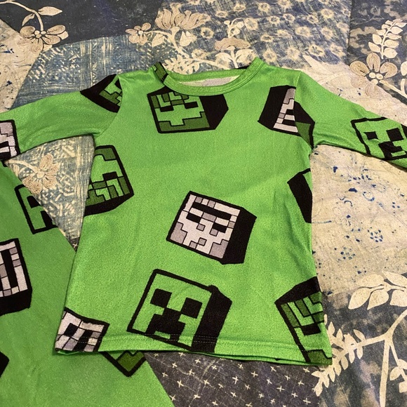 NWOT Minecraft Pajamas - Picture 3 of 6